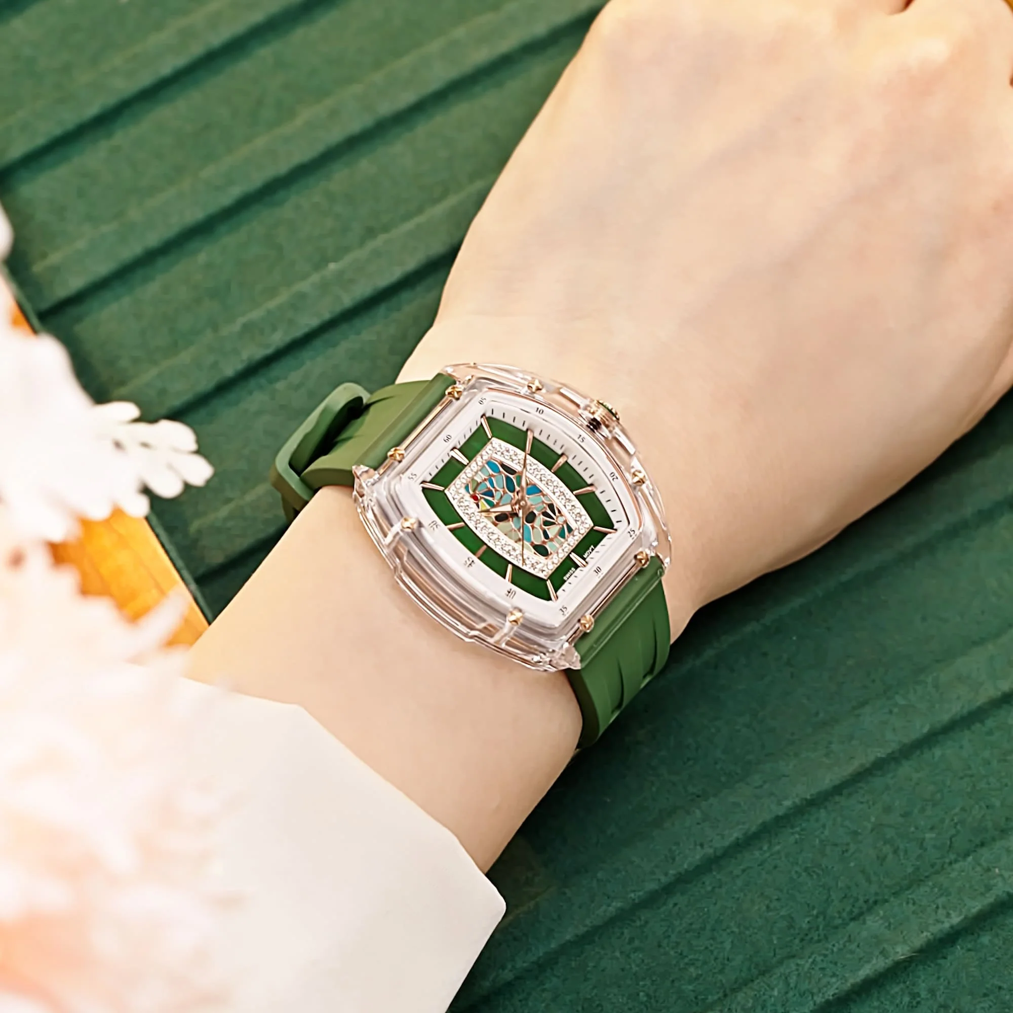 Nucleus Femme 02 - Image 6